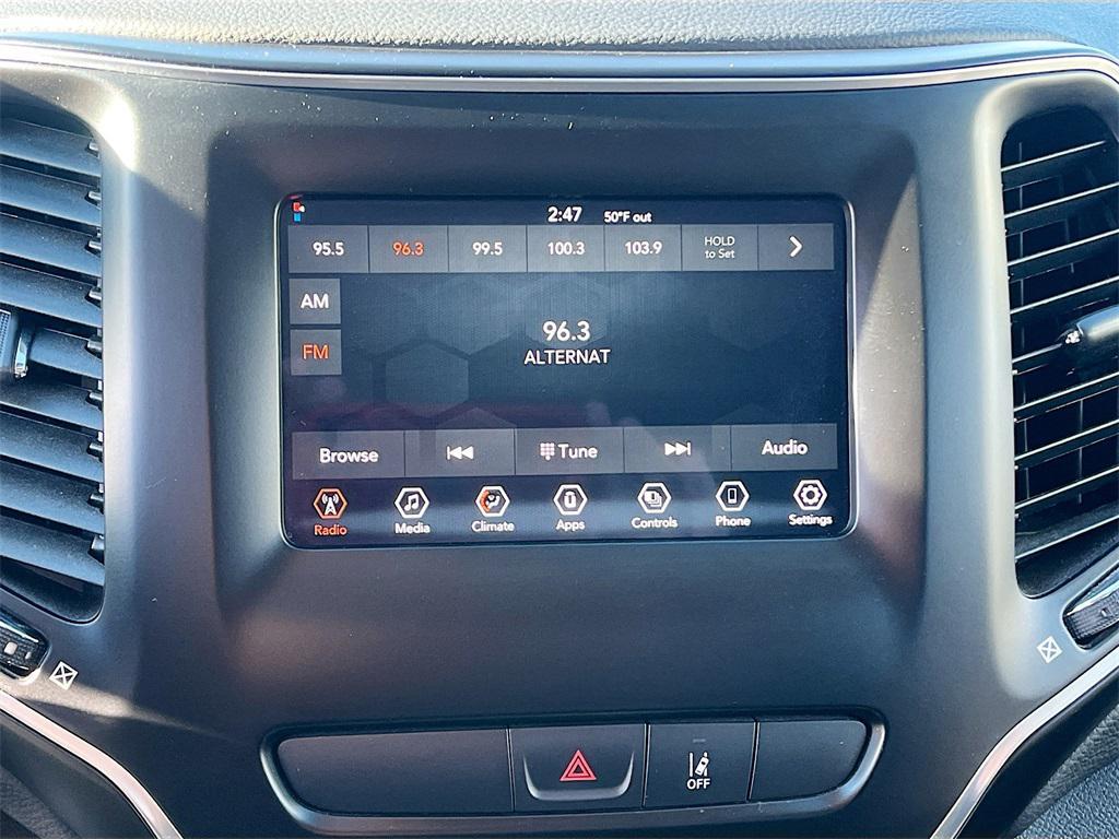 used 2021 Jeep Cherokee car, priced at $18,200