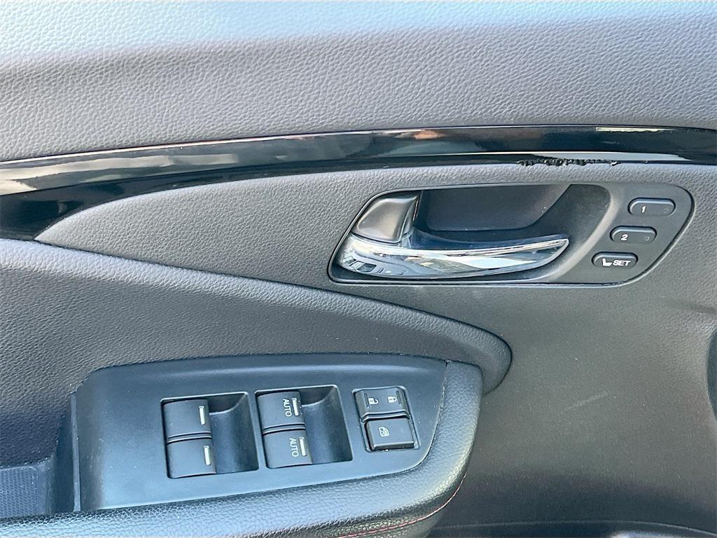 used 2023 Honda Ridgeline car, priced at $29,000