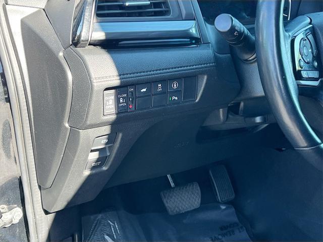 used 2022 Honda Odyssey car, priced at $30,500