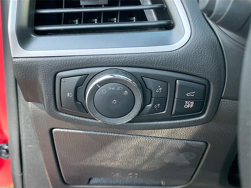 used 2024 Ford Edge car, priced at $27,200