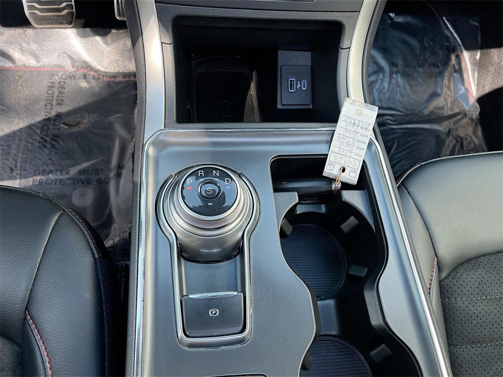 used 2024 Ford Edge car, priced at $27,200