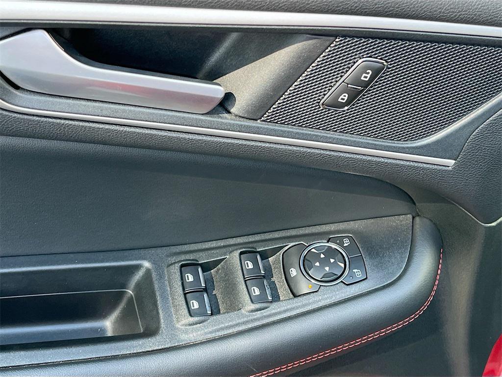 used 2024 Ford Edge car, priced at $27,200