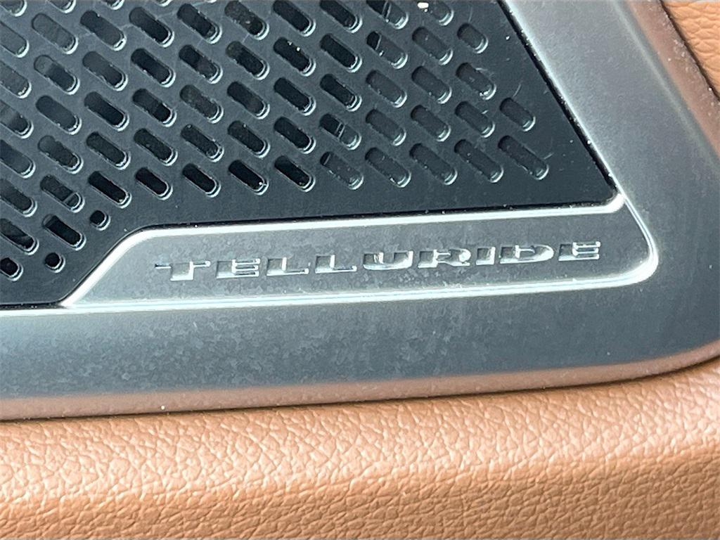 used 2023 Kia Telluride car, priced at $32,200