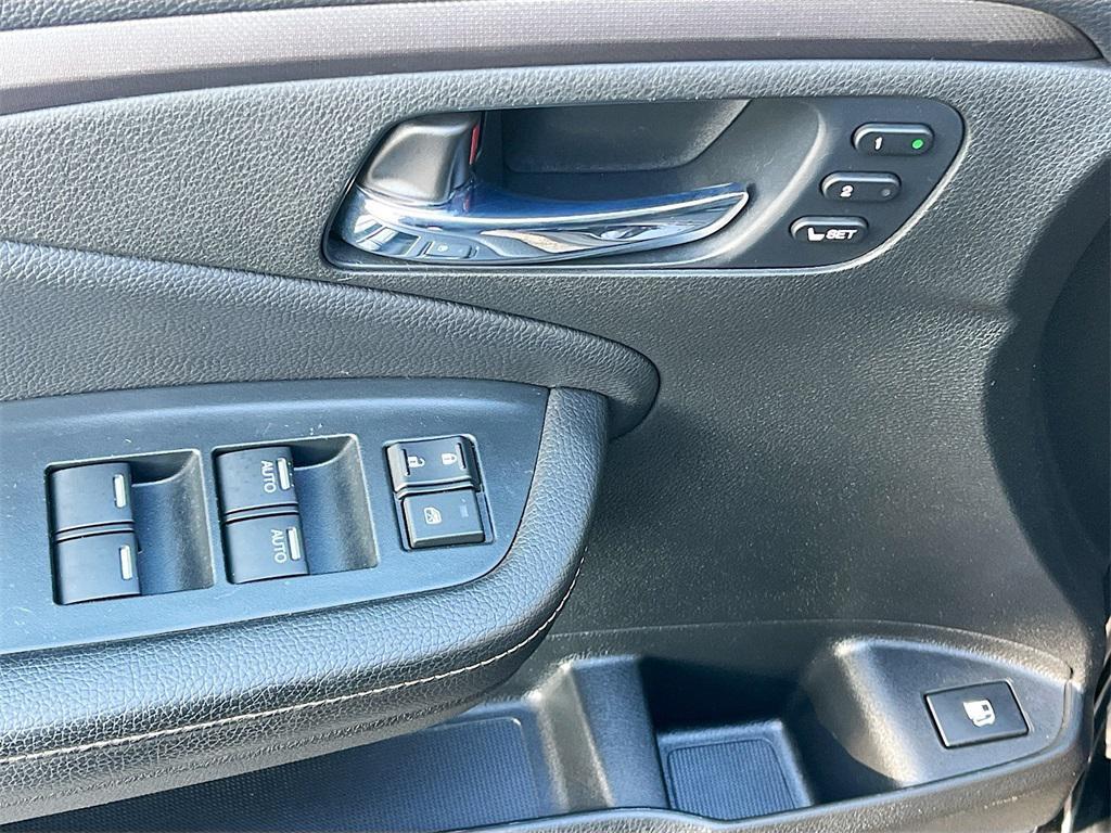 used 2023 Honda Ridgeline car, priced at $29,500