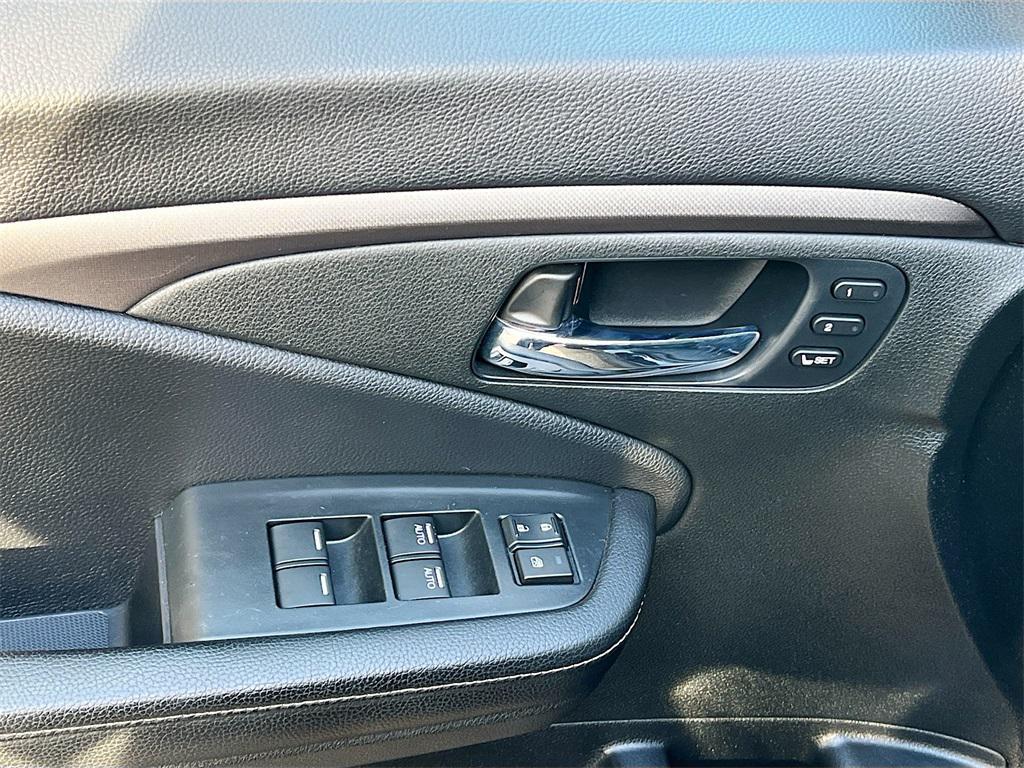 used 2023 Honda Ridgeline car, priced at $30,000