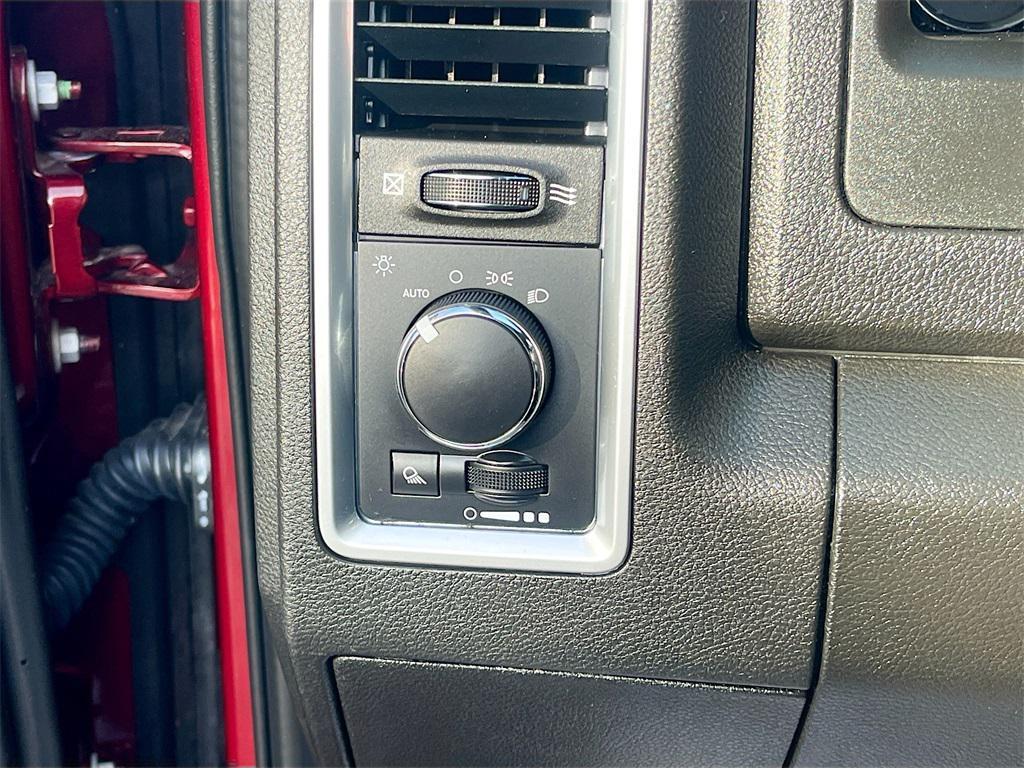 used 2022 Ram 1500 Classic car, priced at $26,300