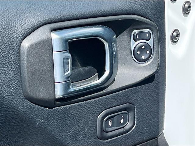 used 2019 Jeep Wrangler Unlimited car, priced at $28,900