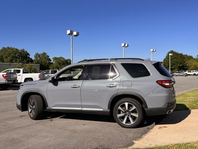 used 2023 Honda Pilot car, priced at $38,000