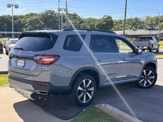 used 2023 Honda Pilot car, priced at $38,000