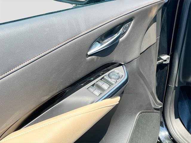 used 2024 Cadillac XT4 car, priced at $32,100