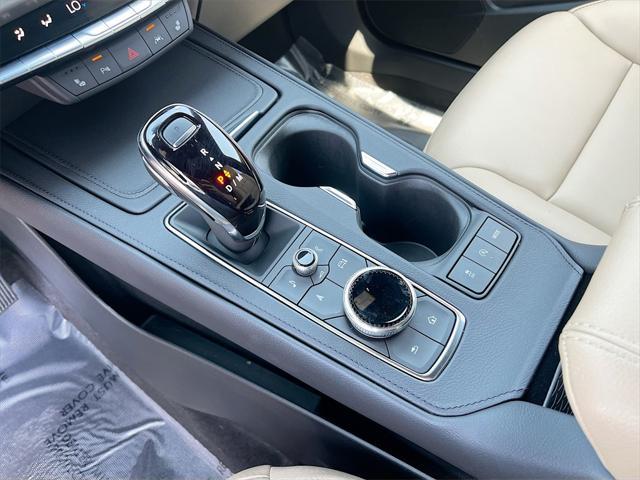 used 2024 Cadillac XT4 car, priced at $32,100