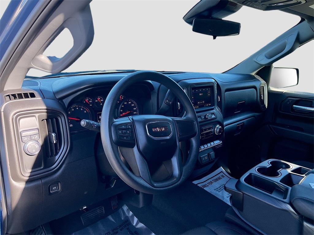 used 2024 GMC Sierra 1500 car, priced at $33,000