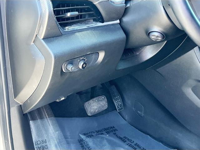 used 2023 Chevrolet Traverse car, priced at $35,000
