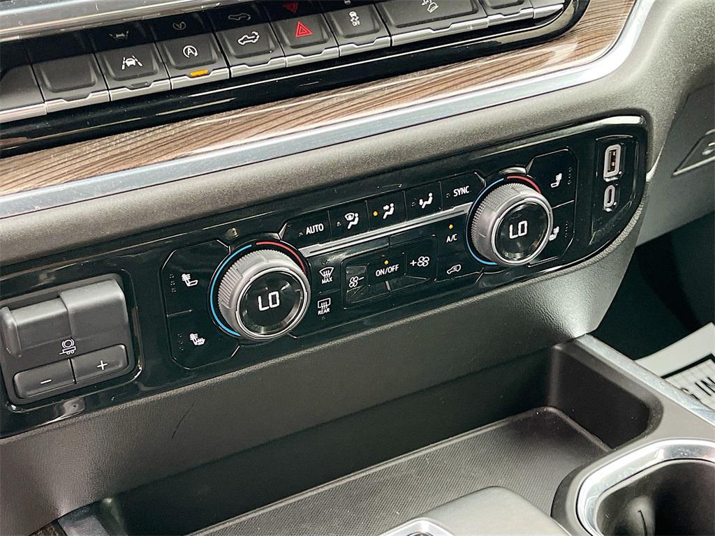 used 2024 Chevrolet Silverado 1500 car, priced at $42,900