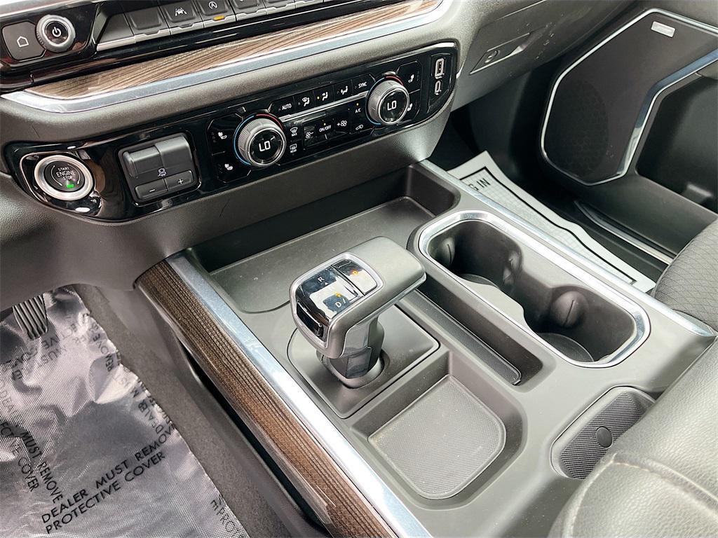 used 2024 Chevrolet Silverado 1500 car, priced at $42,900