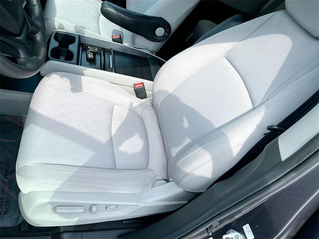 used 2024 Honda Odyssey car, priced at $32,700