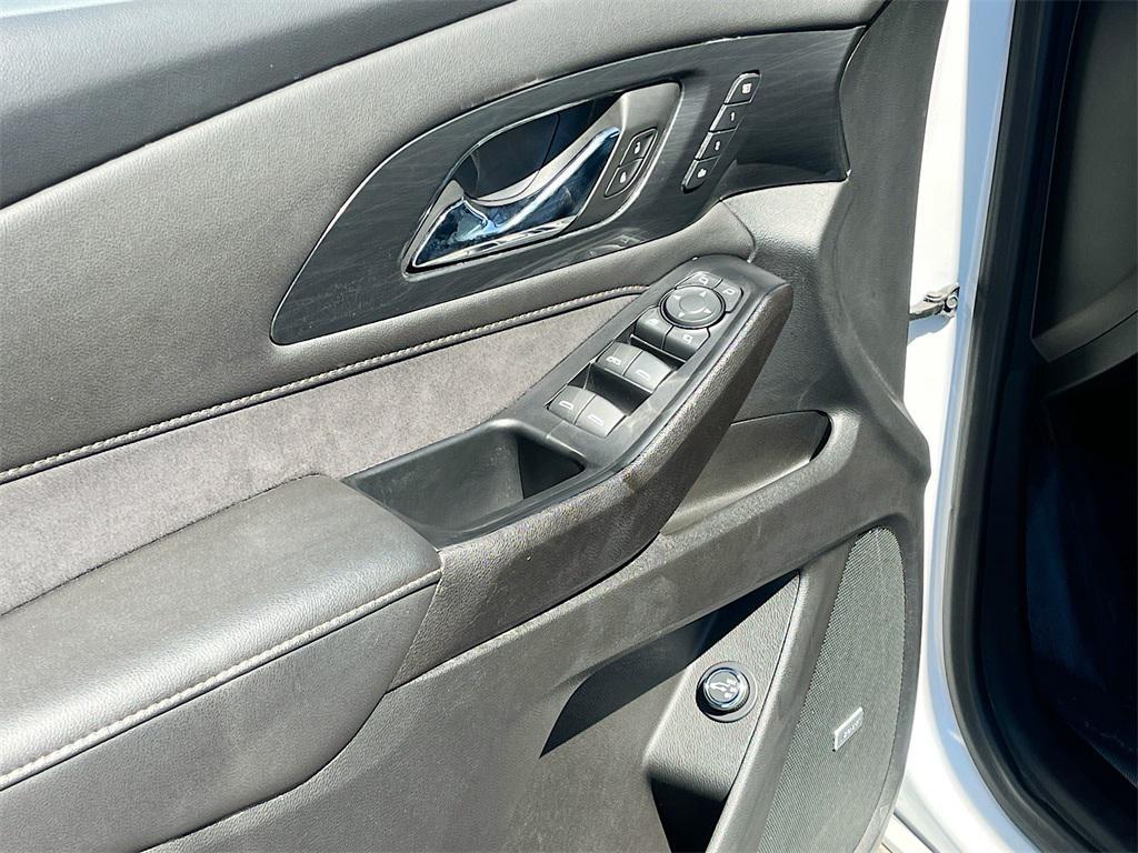 used 2023 Chevrolet Traverse car, priced at $35,000