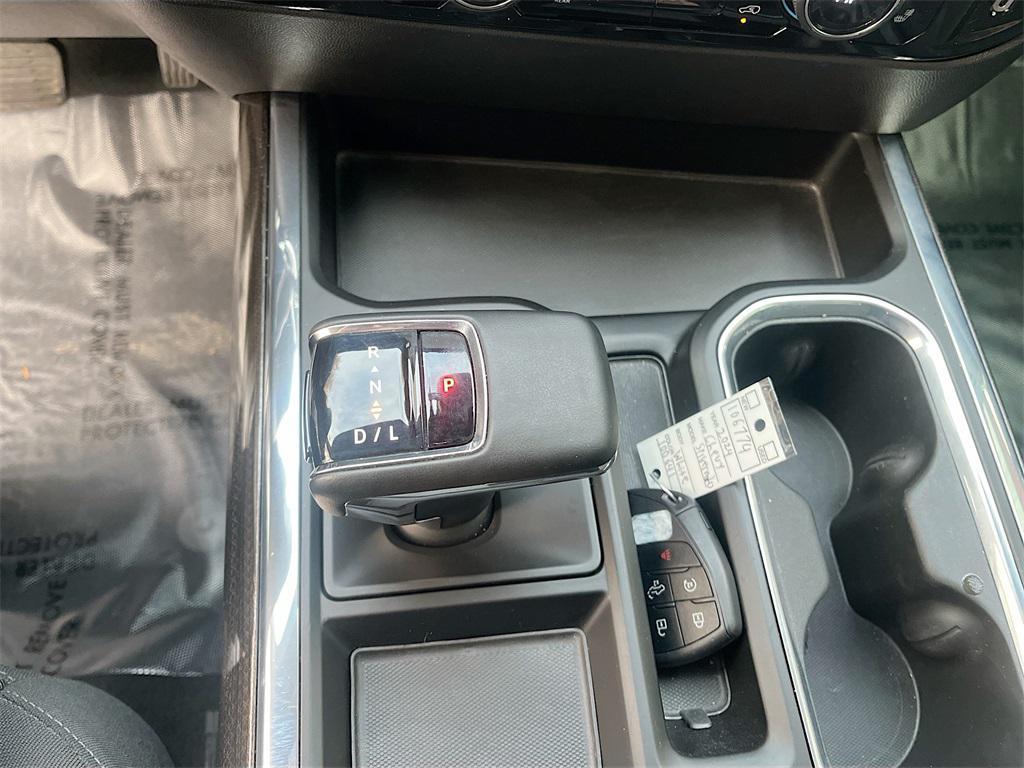 used 2024 Chevrolet Silverado 1500 car, priced at $43,000