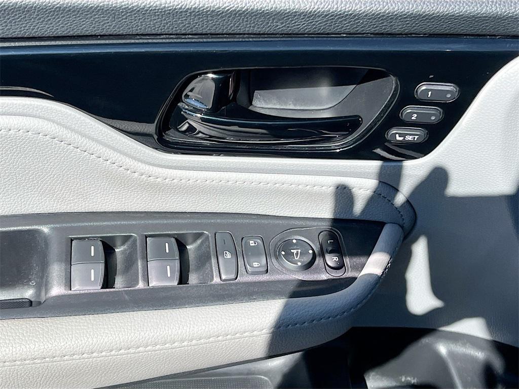 used 2022 Honda Odyssey car, priced at $26,700