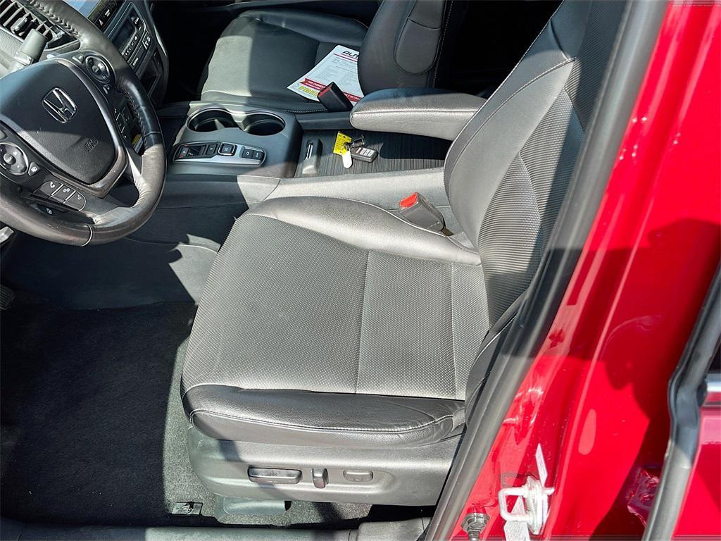 used 2023 Honda Ridgeline car, priced at $27,700
