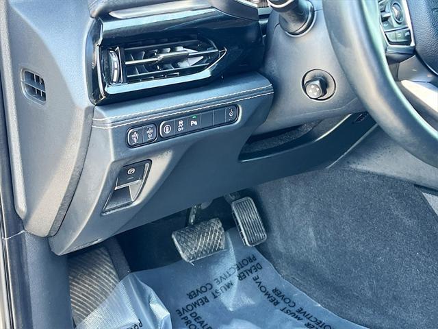 used 2023 Acura MDX car, priced at $39,500