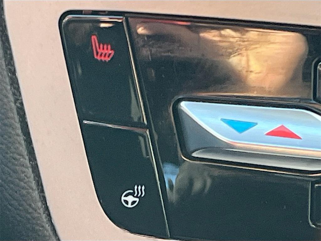 used 2024 Ford Explorer car, priced at $30,400