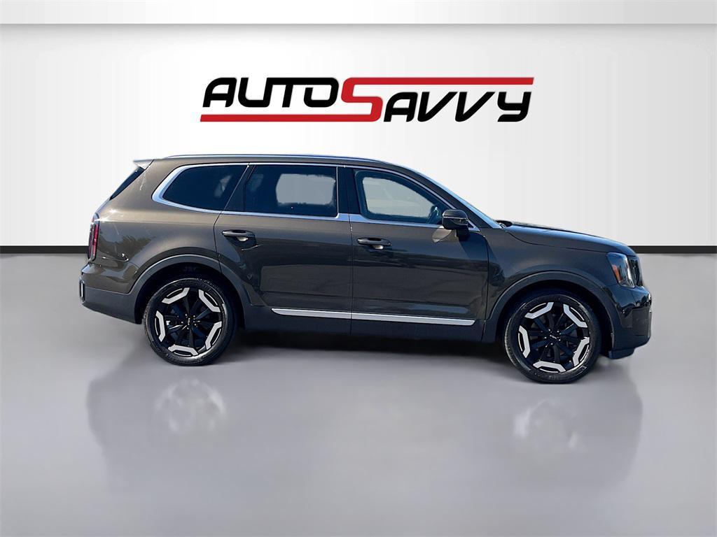 used 2023 Kia Telluride car, priced at $32,600