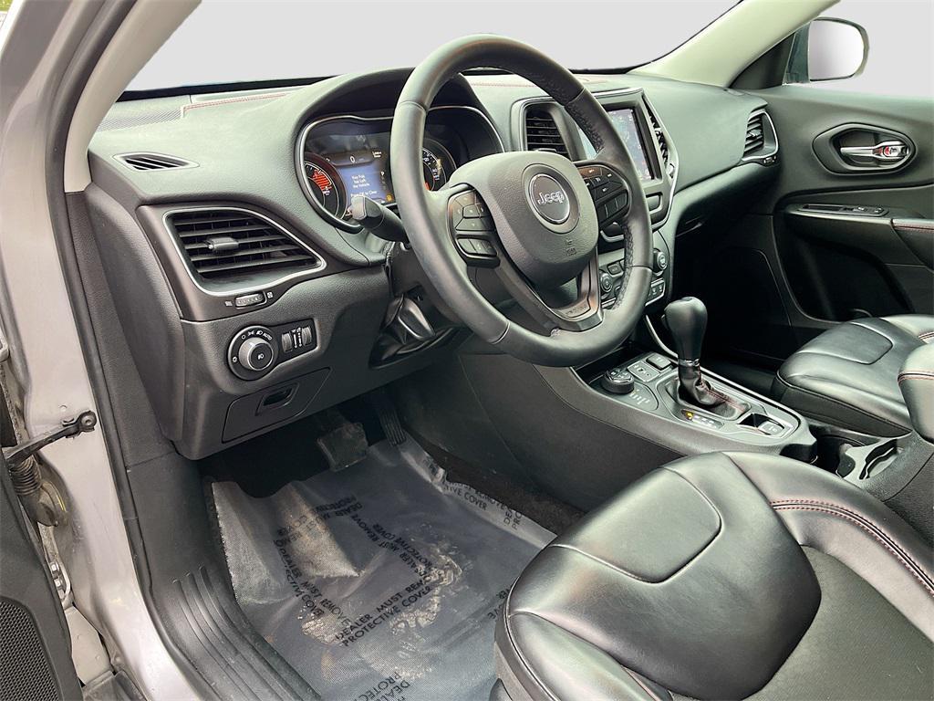 used 2019 Jeep Cherokee car, priced at $17,500