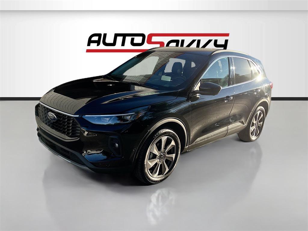 used 2024 Ford Escape car, priced at $26,000