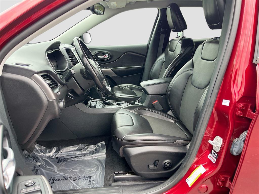 used 2021 Jeep Cherokee car, priced at $17,500