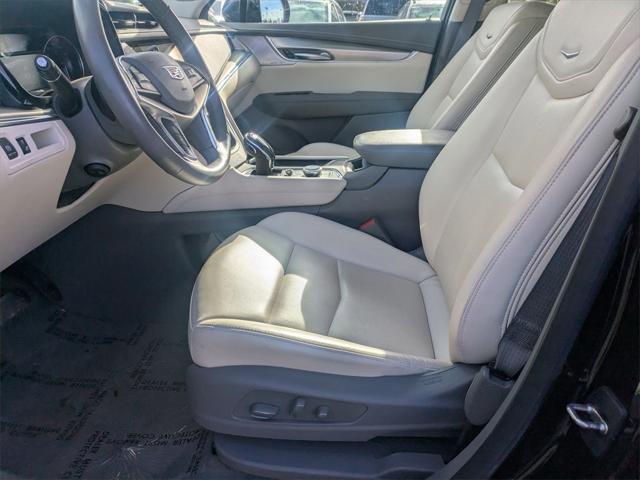 used 2023 Cadillac XT5 car, priced at $32,800