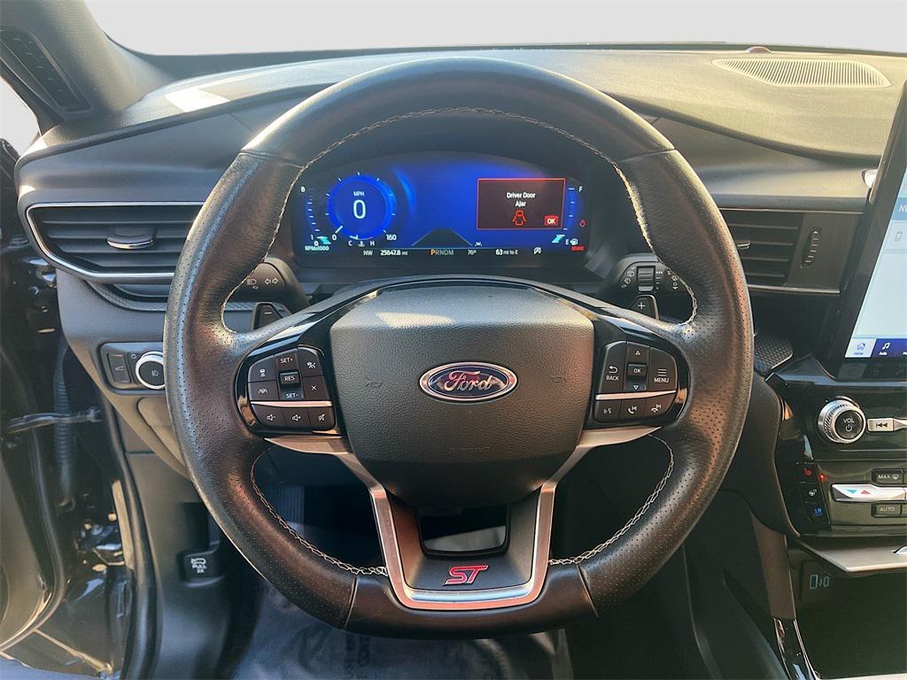 used 2022 Ford Explorer car, priced at $33,700