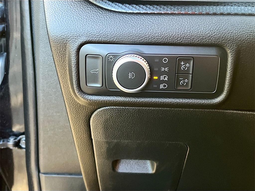 used 2022 Ford Explorer car, priced at $33,700