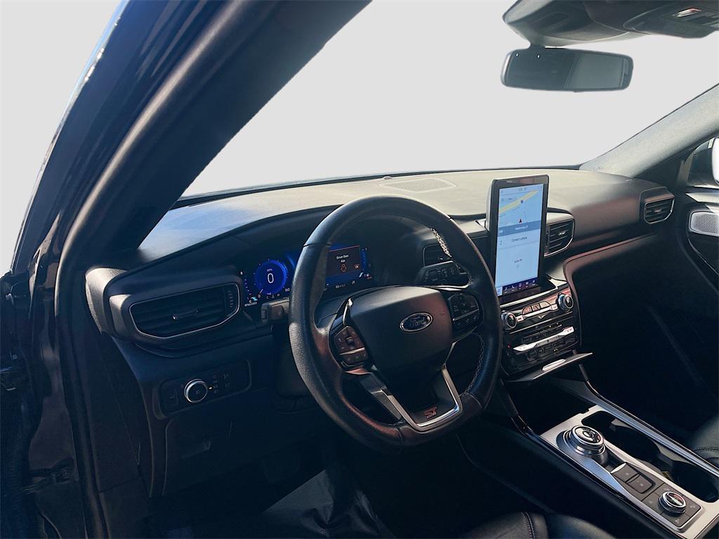used 2022 Ford Explorer car, priced at $33,700