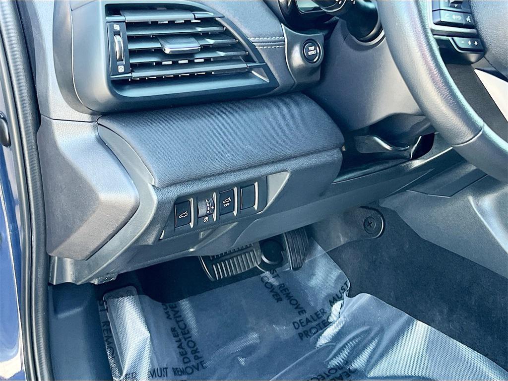 used 2025 Subaru Outback car, priced at $25,000