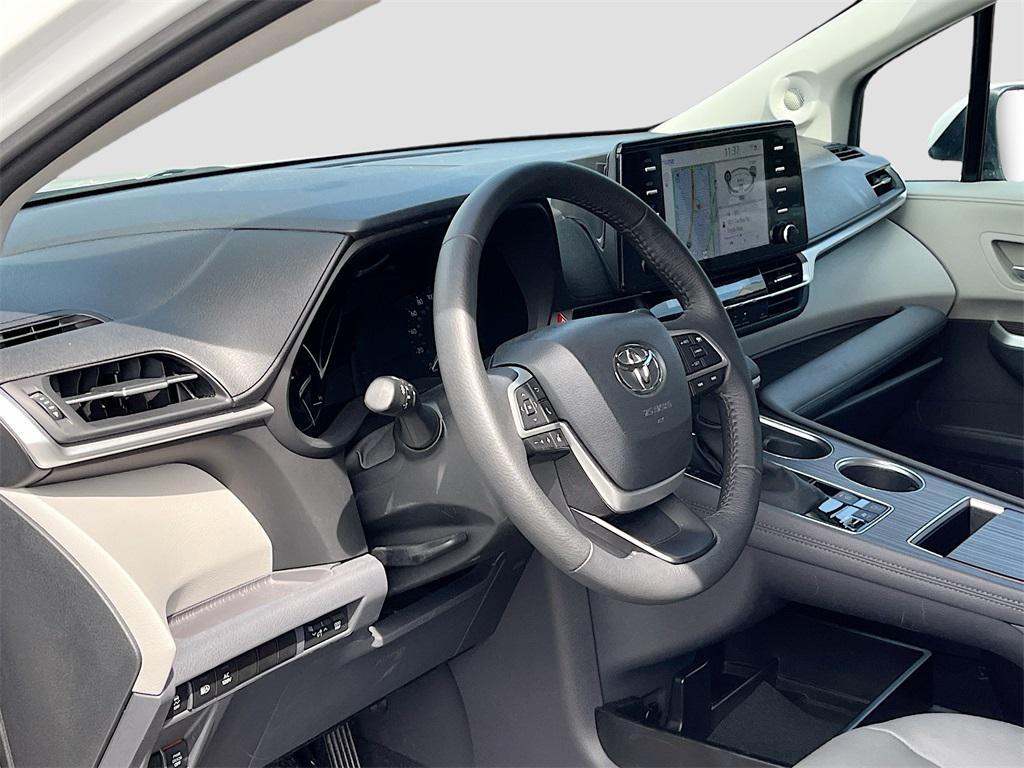 used 2023 Toyota Sienna car, priced at $36,900