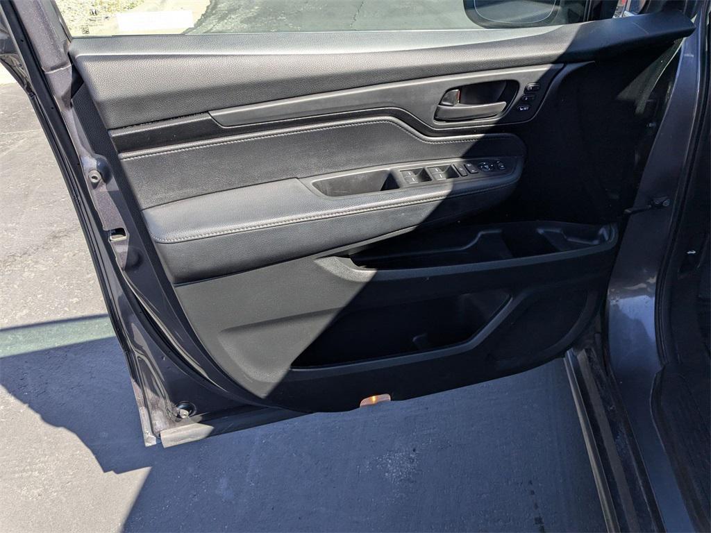 used 2023 Honda Odyssey car, priced at $29,000