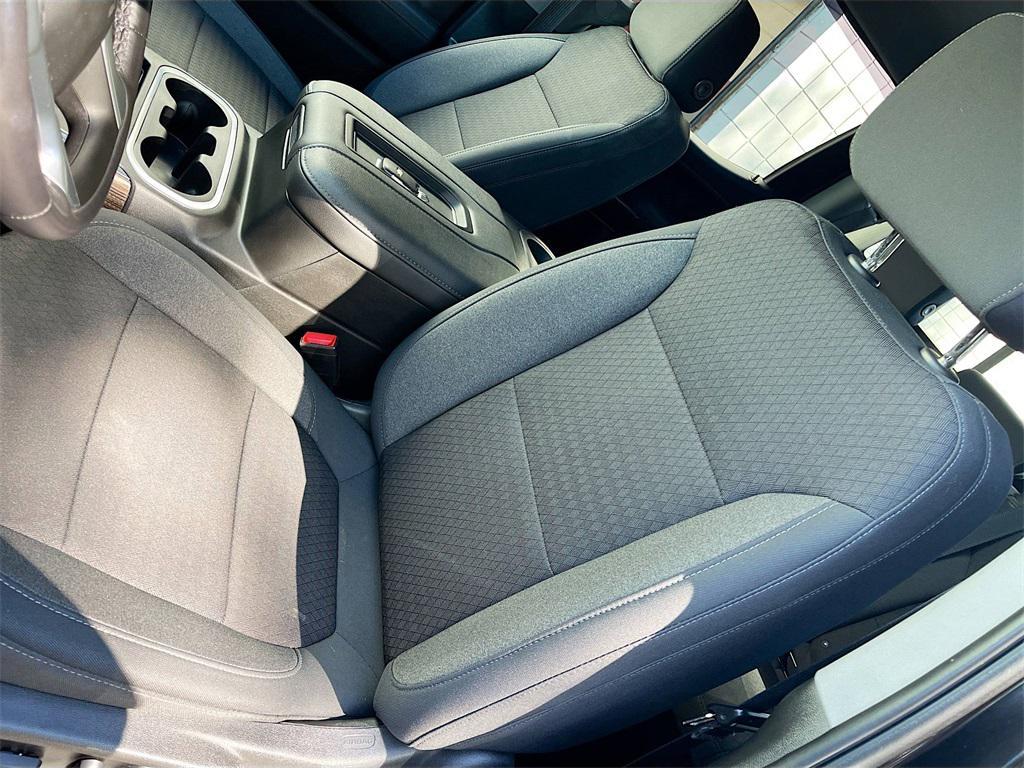 used 2022 Chevrolet Silverado 1500 car, priced at $37,300