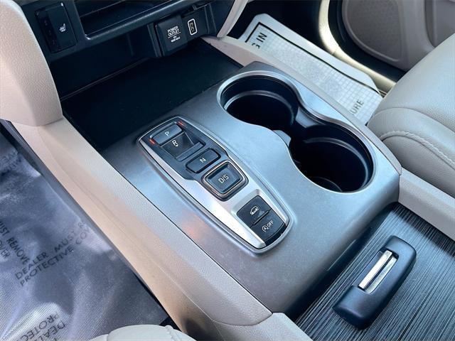 used 2022 Honda Pilot car, priced at $30,000