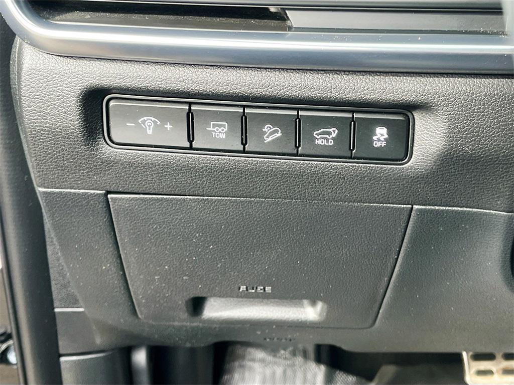 used 2024 Kia Telluride car, priced at $37,000