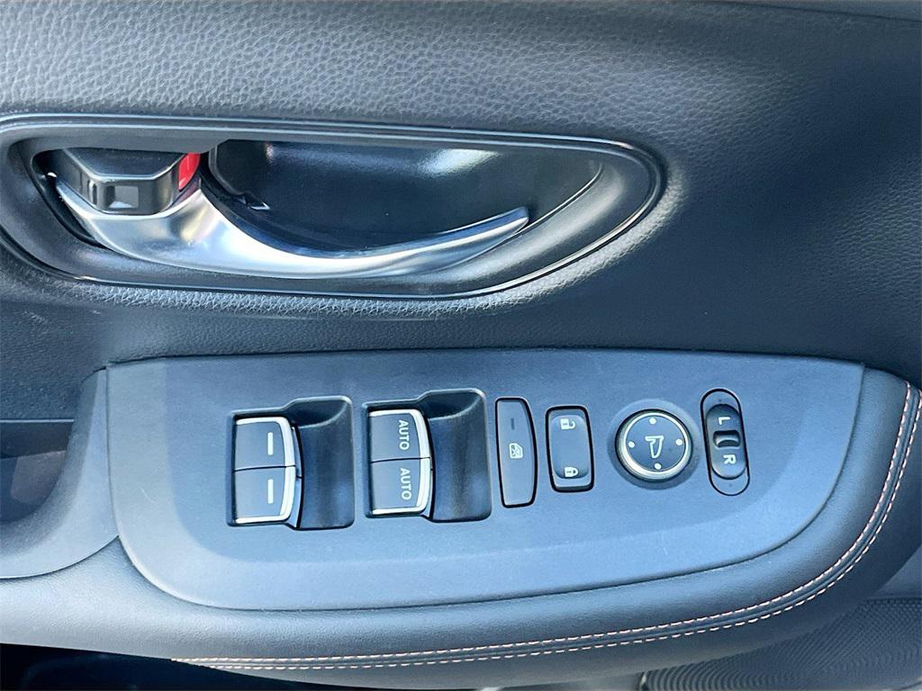 used 2025 Honda HR-V car, priced at $23,500