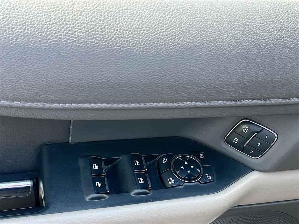 used 2021 Ford Expedition Max car, priced at $32,900