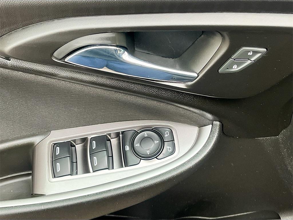 used 2020 Chevrolet Malibu car, priced at $14,000