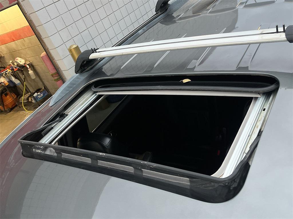 used 2012 Jeep Grand Cherokee car, priced at $10,000