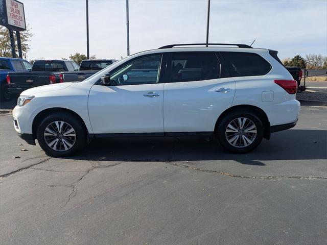 used 2018 Nissan Pathfinder car, priced at $14,000