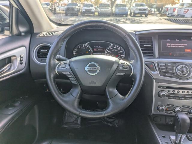 used 2018 Nissan Pathfinder car, priced at $14,000