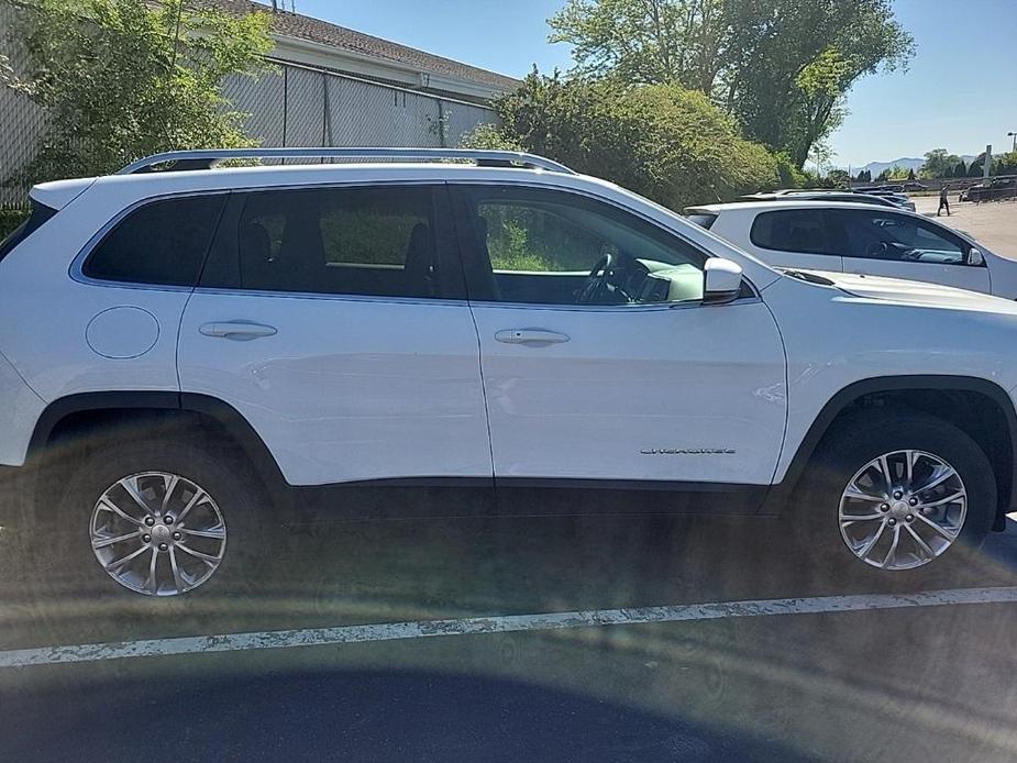 used 2019 Jeep Cherokee car, priced at $18,000