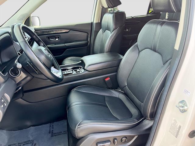 used 2025 Honda Pilot car, priced at $44,000