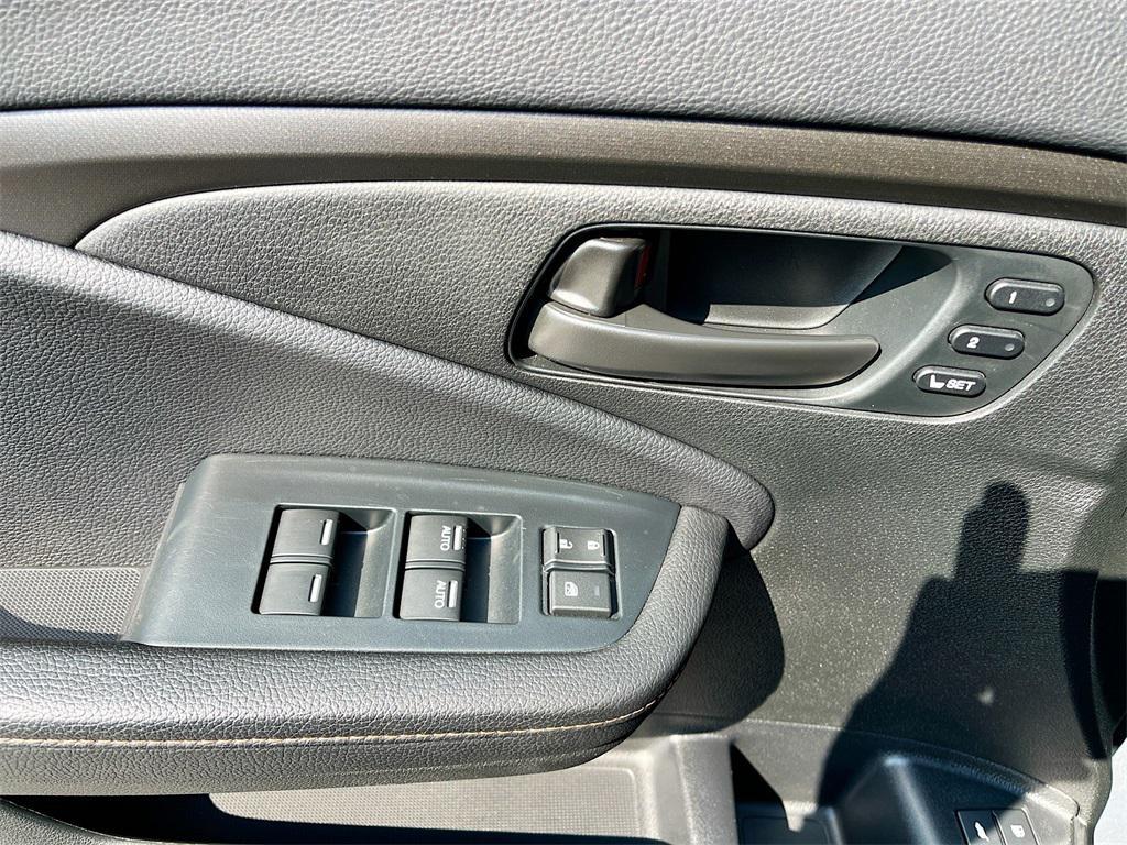 used 2024 Honda Passport car, priced at $33,600