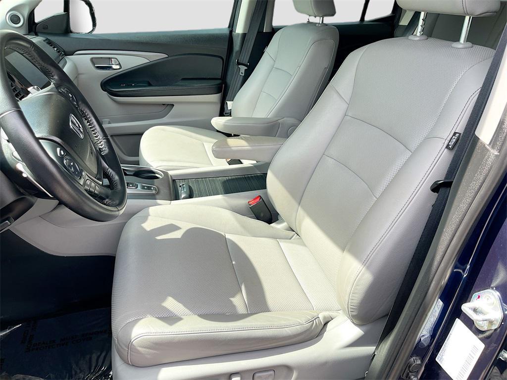 used 2023 Honda Ridgeline car, priced at $27,000